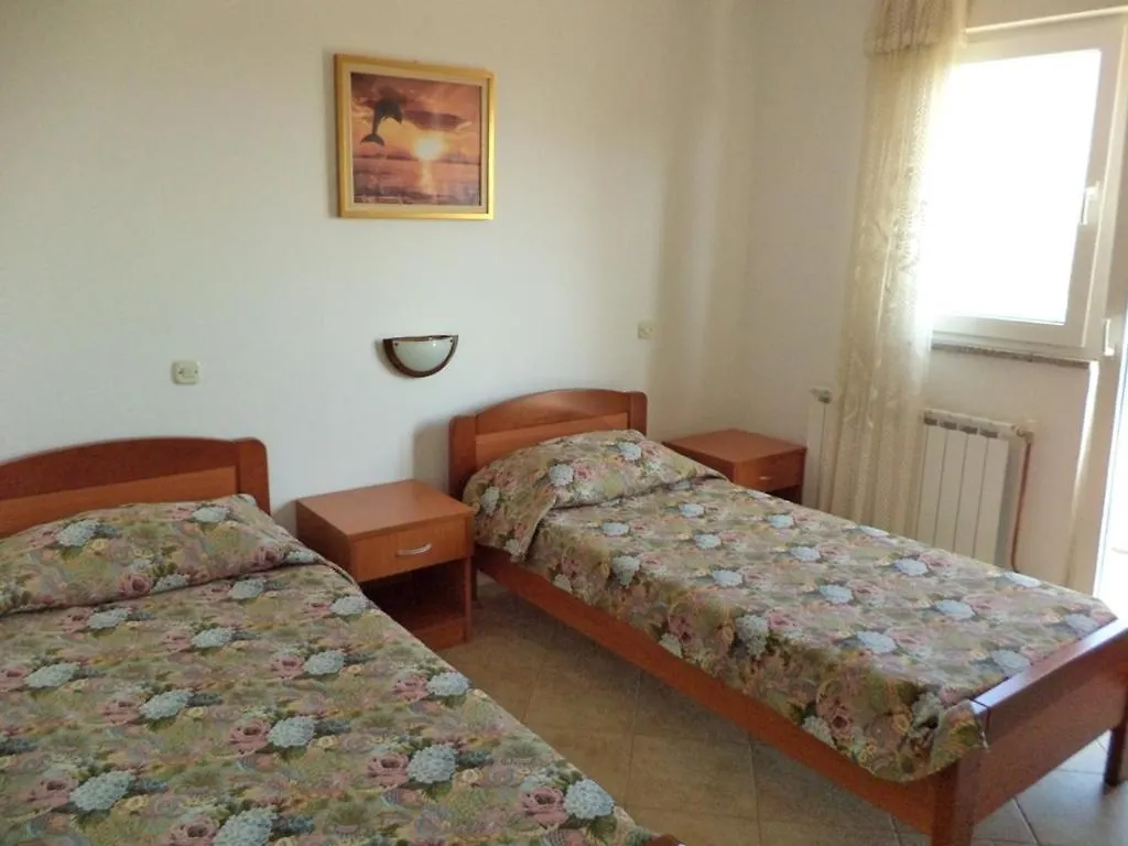Apartment In Pula With Sea View, Terrace, Air Conditioning, Wifi 633-2