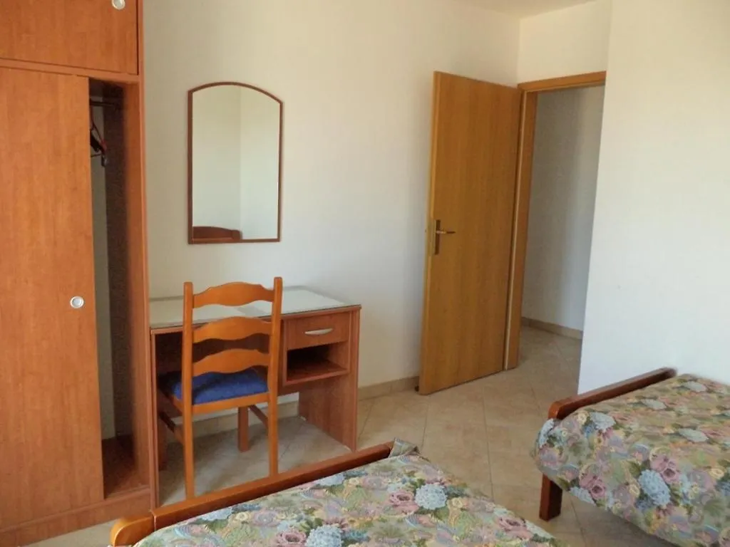 Apartment In Pula With Sea View, Terrace, Air Conditioning, Wifi 633-2